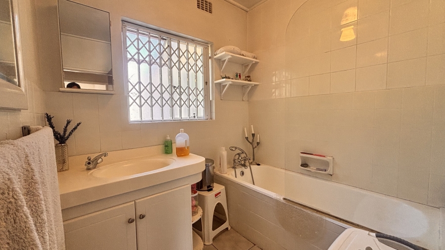 4 Bedroom Property for Sale in Kirstenhof Western Cape